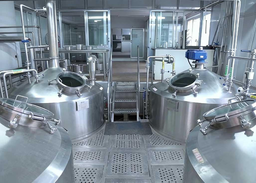 High-speed canning line at YOUNG CHUM brewery